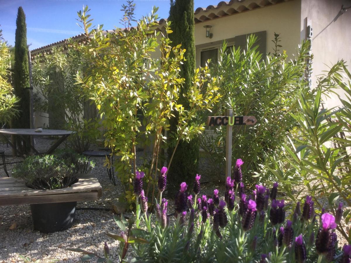 Villa Le Jardin de Lau à Aubignan Extérieur photo